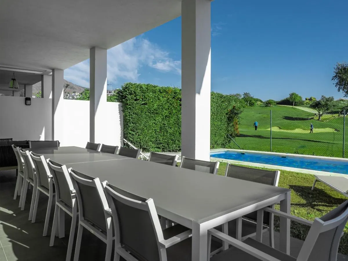 2301 - Luxury Villa With Private Pool Estepona